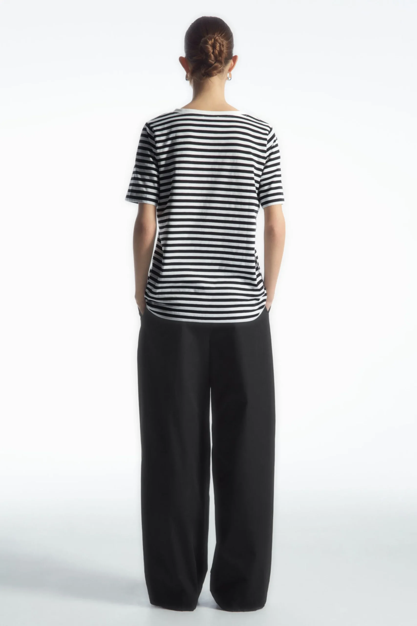 Damen COS T-Shirts | Oberteile*ALLTAGS-T-SHIRT MIT V-AUSSCHNITT