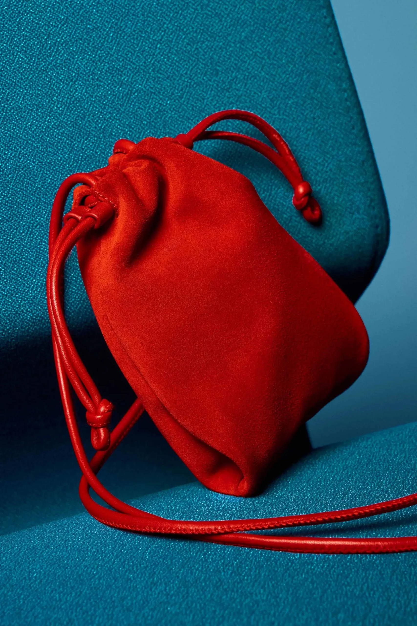 Damen COS Taschen*CAVATELLI HANDYTASCHE – LEDER
