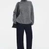 Damen COS Hosen*CHINOHOSE MIT FALTEN UND BARREL-BEIN