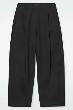 Damen COS Hosen*CHINOHOSE MIT FALTEN UND BARREL-BEIN
