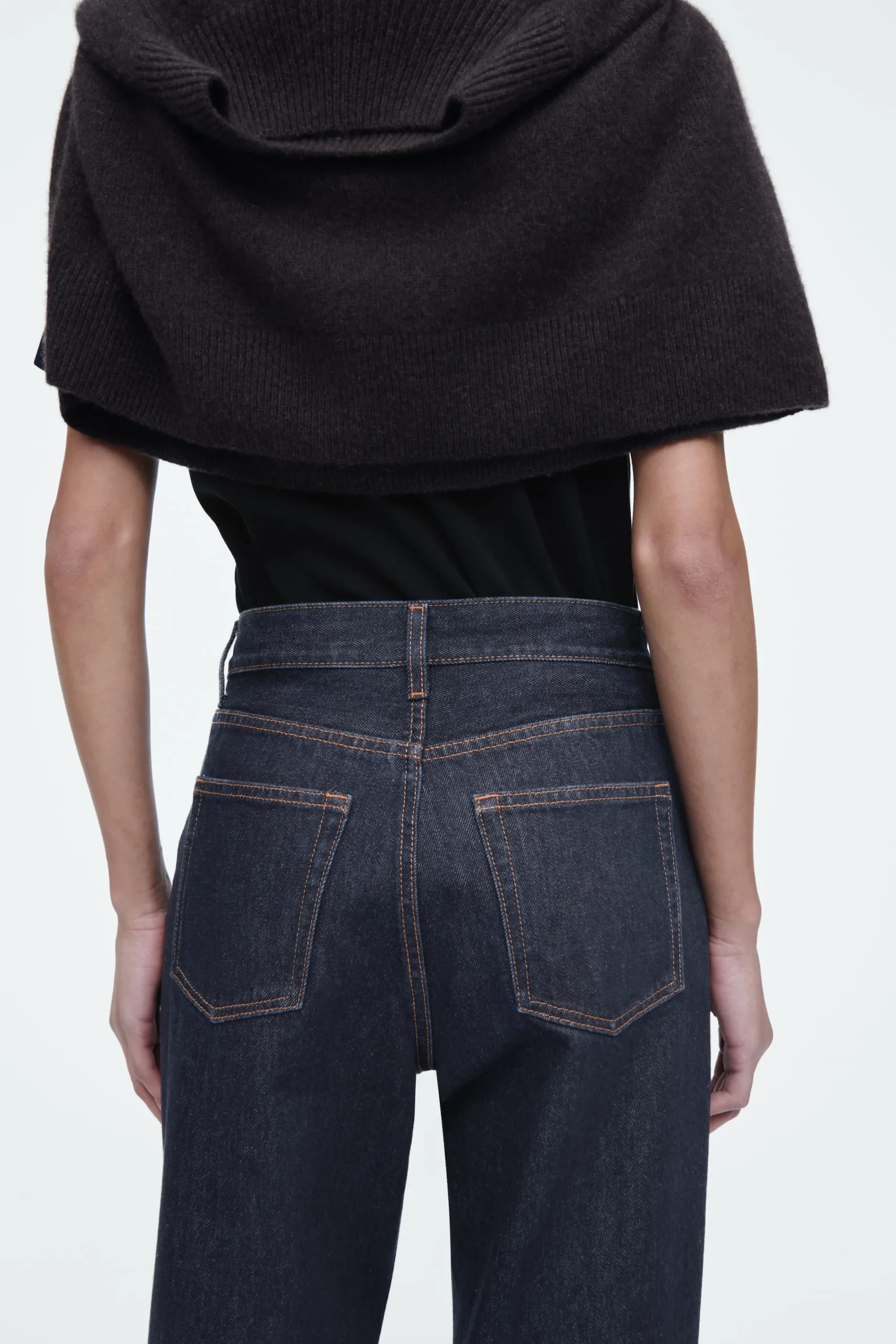 Damen COS Jeans | Hosen*COLUMN JEANS MIT GERADEM BEIN