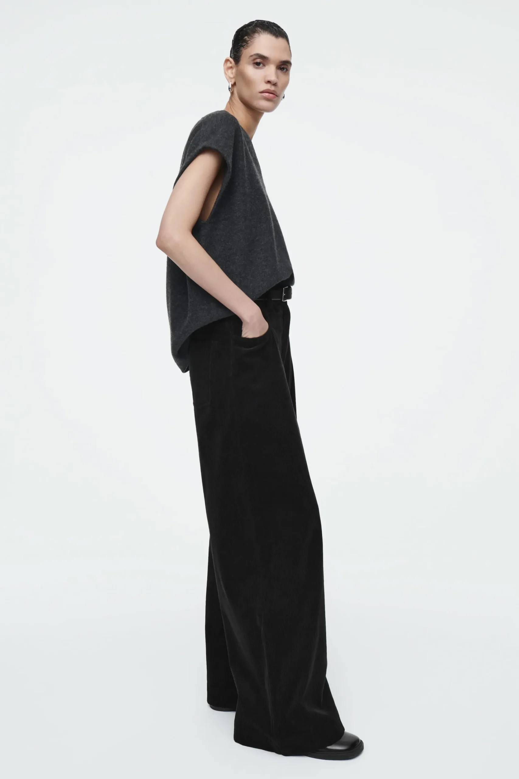 Damen COS Hosen*CORDHOSE MIT WEITEM BEIN