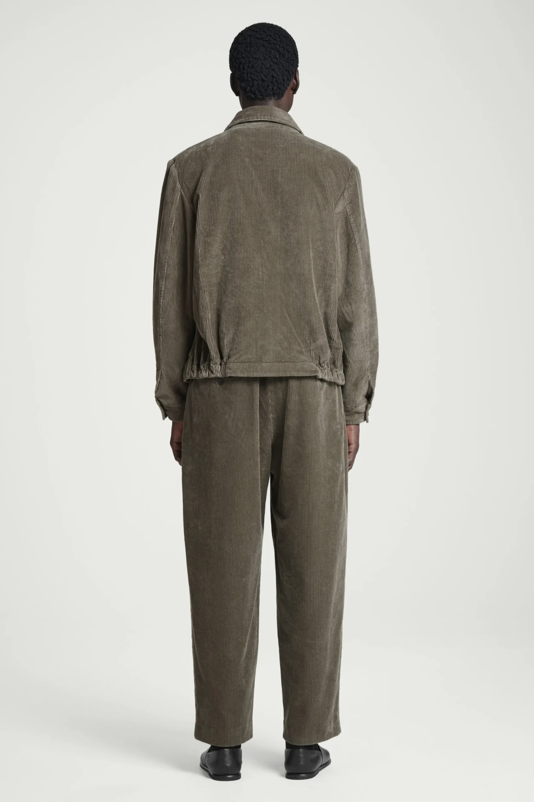 Herren COS Hosen*CORDHOSE MIT WEITEM BEIN