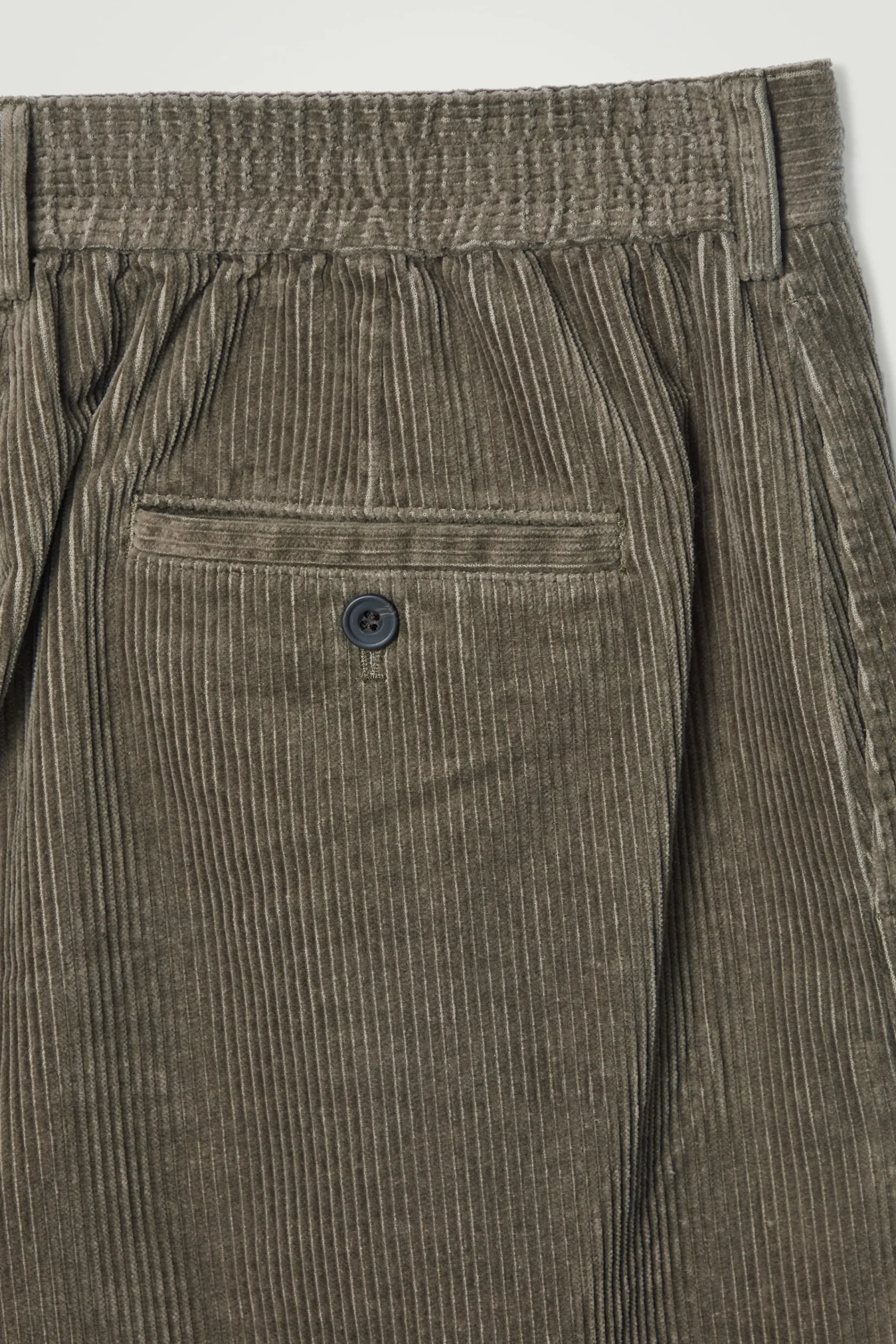 Herren COS Hosen*CORDHOSE MIT WEITEM BEIN