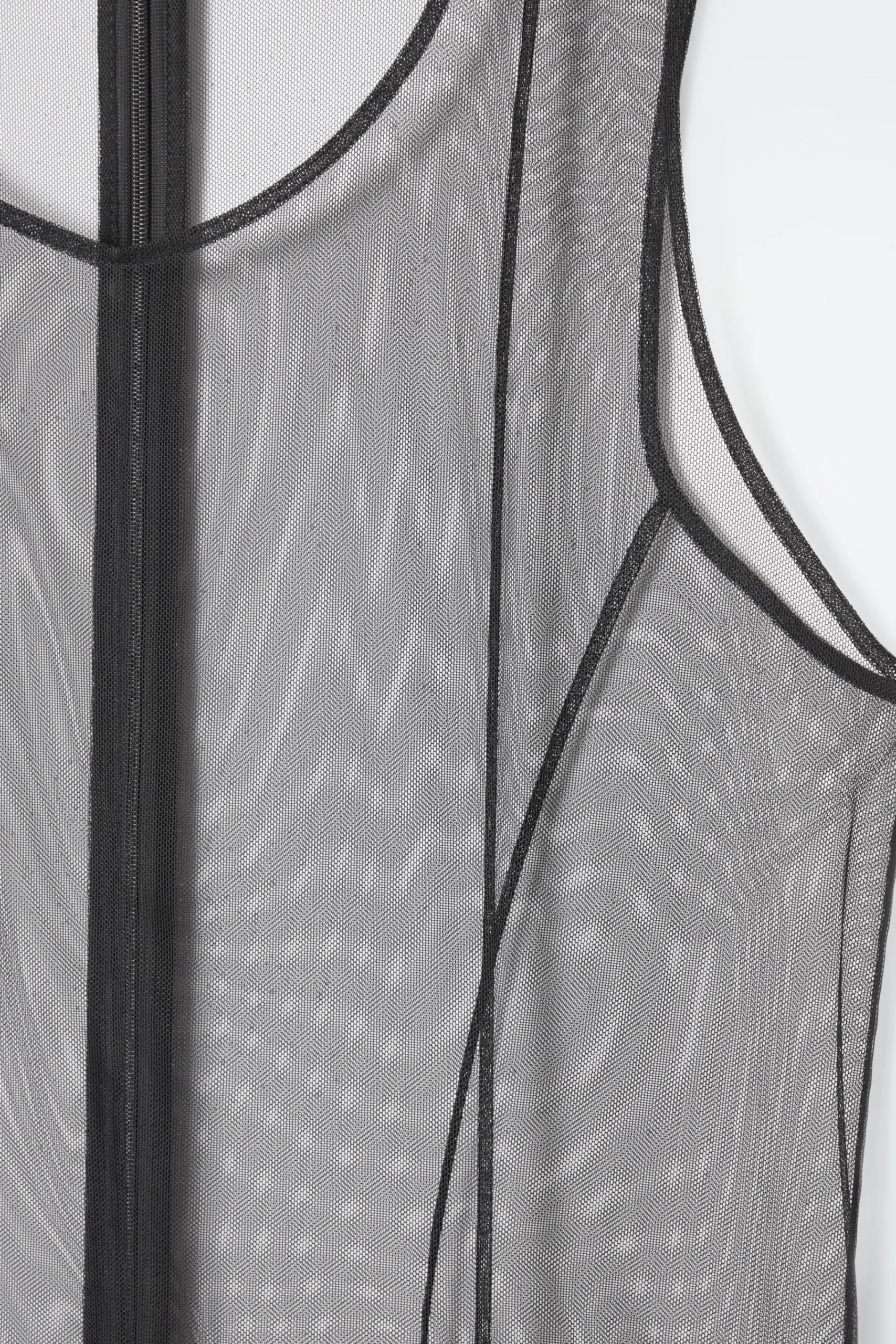 Damen COS Kleider*DAS MAXIKLEID AUS TÜLL