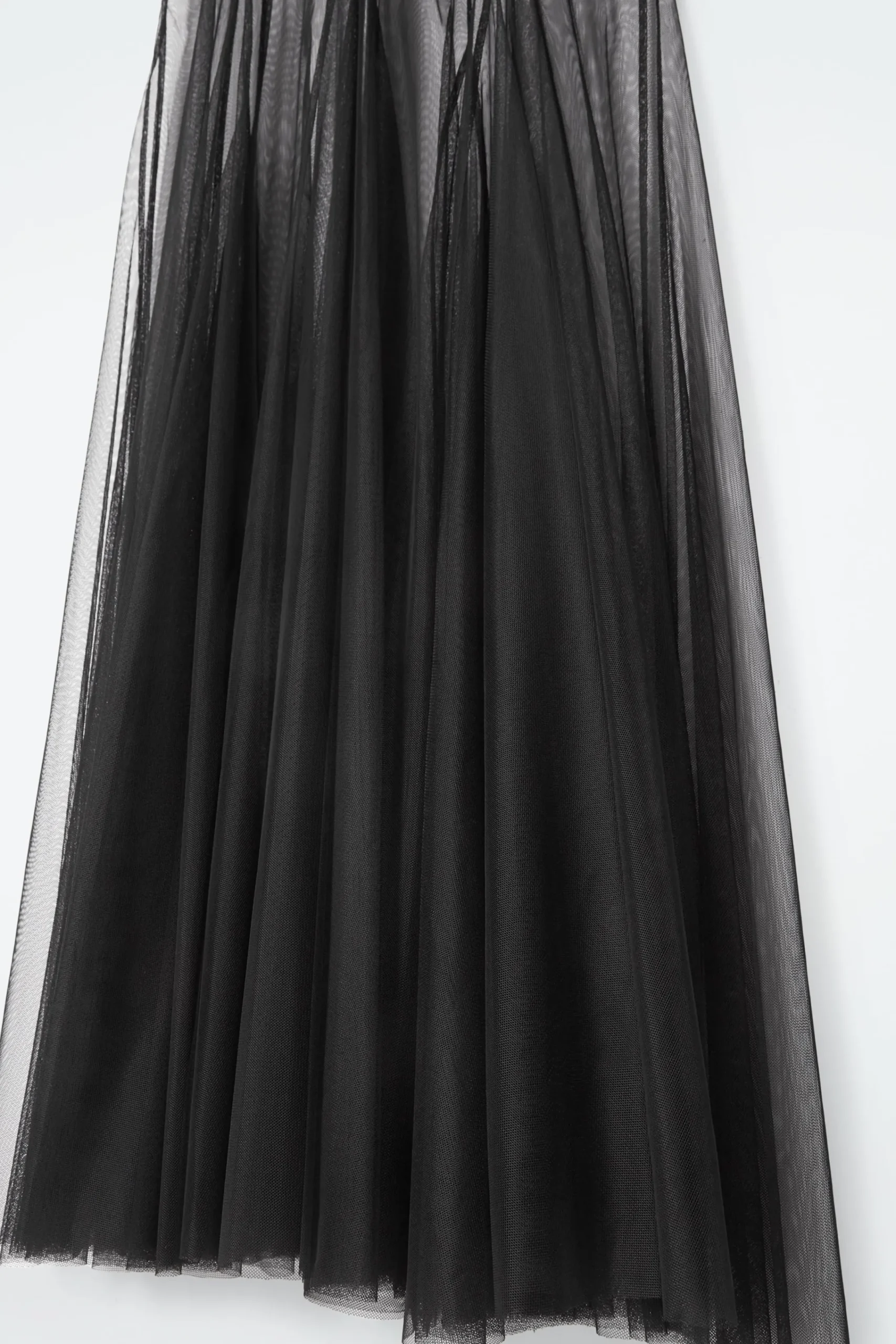 Damen COS Kleider*DAS MAXIKLEID AUS TÜLL