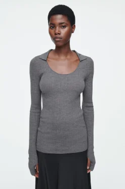 Damen COS Oberteile | Strickmode*DAS MERINOWOLLOBERTEIL MIT OFFENEM KRAGEN