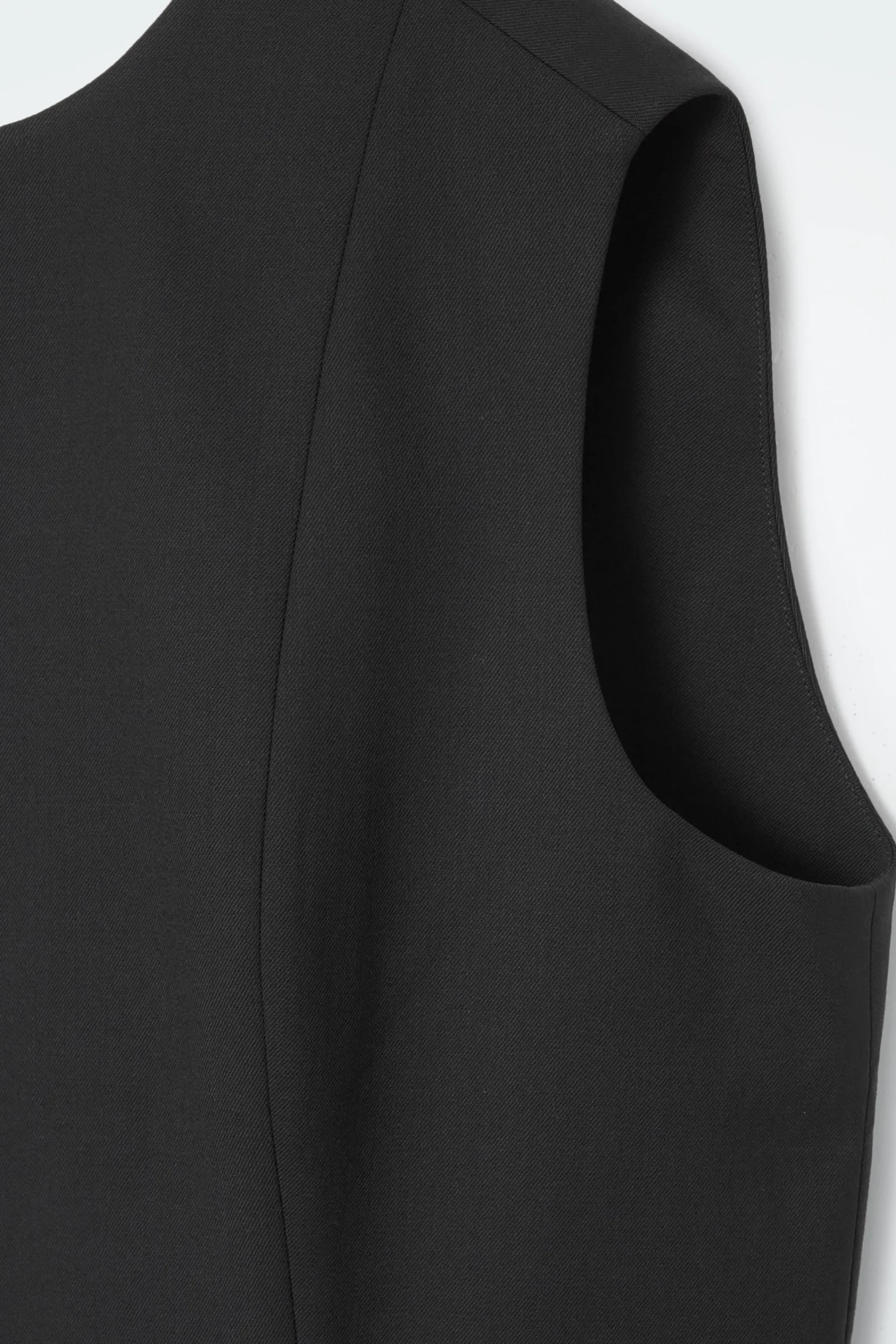Damen COS Kleider*DAS ÄRMELLOSE ELEGANTE WOLLKLEID