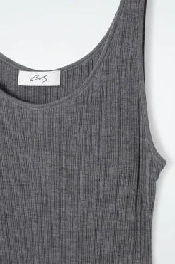 Damen COS Kleider*DER GERIPPTE BODY AUS MERINOWOLLE