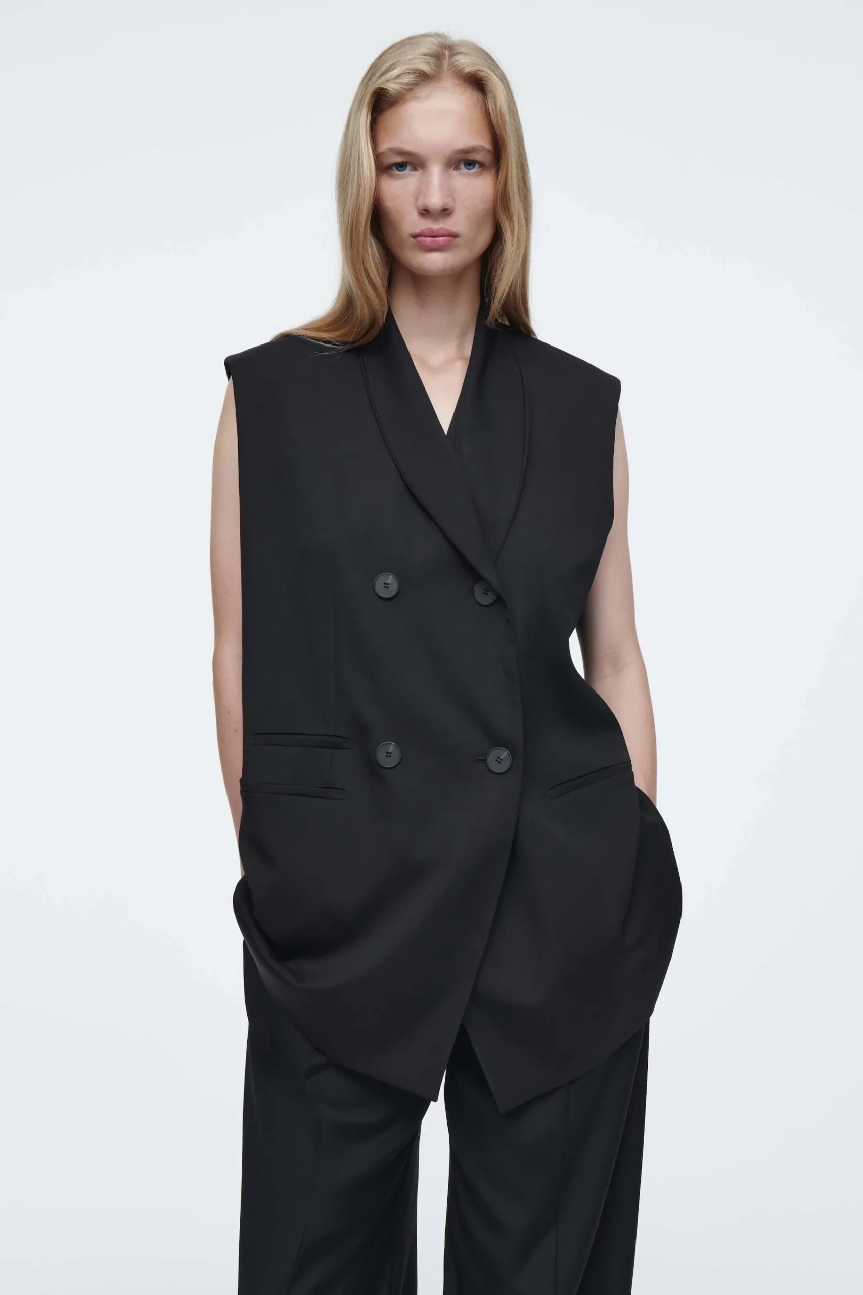 Damen COS Mäntel & Jacken*DER LANGE ÄRMELLOSE BLAZER
