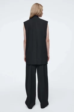 Damen COS Mäntel & Jacken*DER LANGE ÄRMELLOSE BLAZER