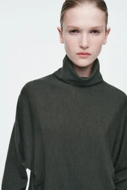 Damen COS Oberteile | Strickmode*DER MERINOWOLLPULLOVER MIT STEHKRAGEN