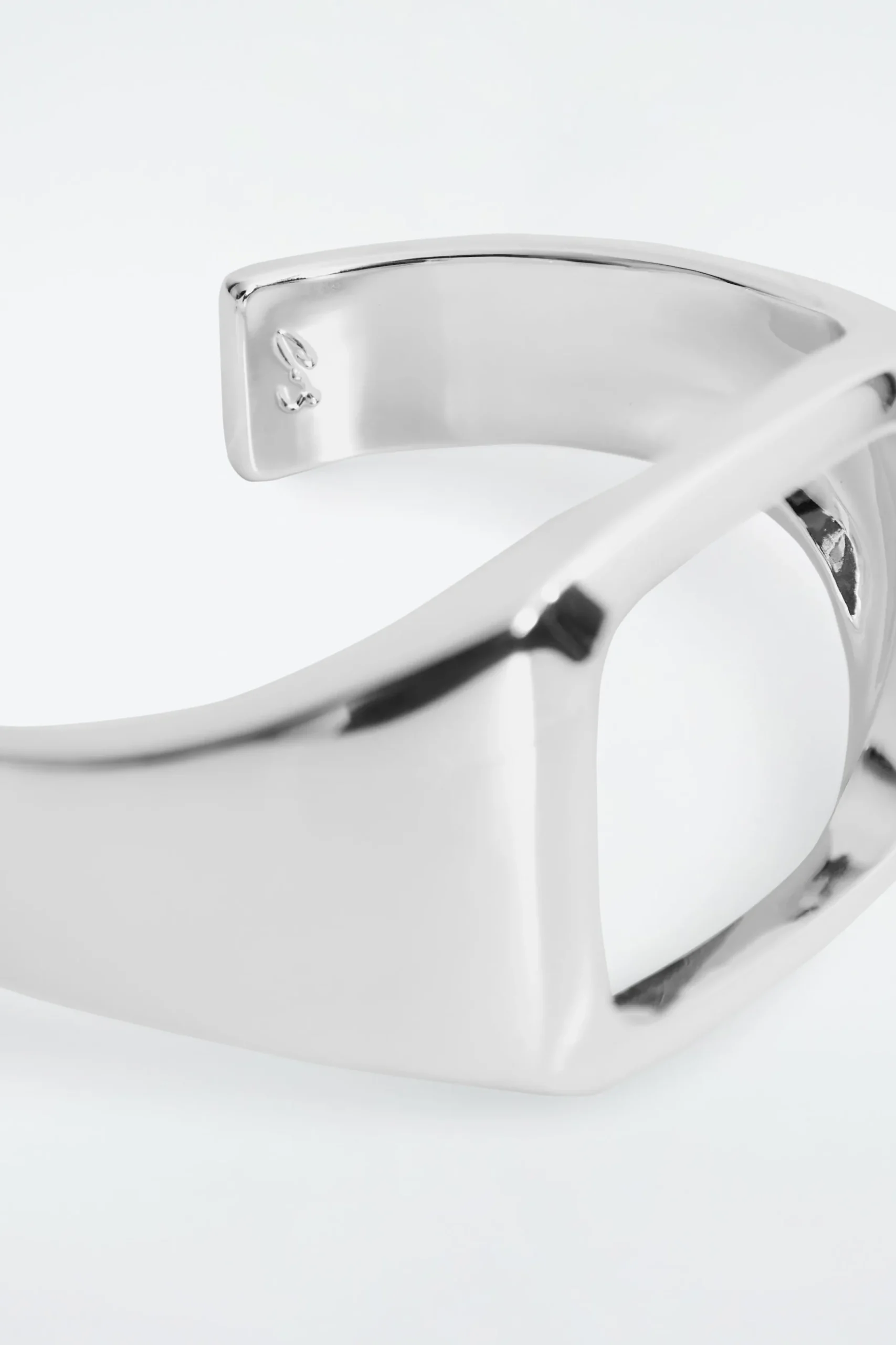 Damen COS Schmuck | Schmuck*DER SKULPTURALE ARMREIF