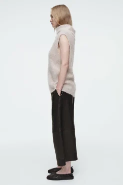 Damen COS Kaschmir | Strickmode*DER STEHKRAGEN-PULLUNDER AUS GEBÜRSTETEM KASCHMIR