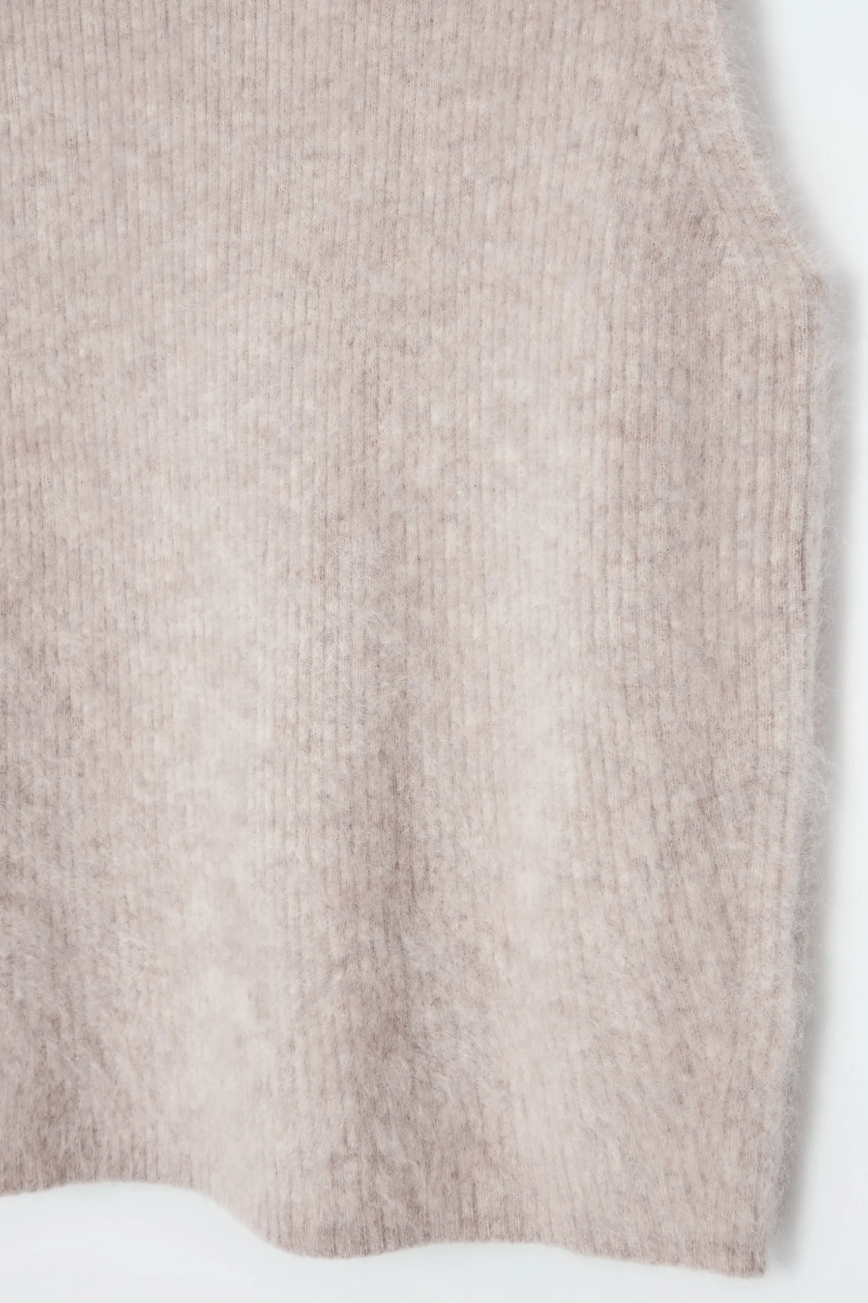 Damen COS Kaschmir | Strickmode*DER STEHKRAGEN-PULLUNDER AUS GEBÜRSTETEM KASCHMIR