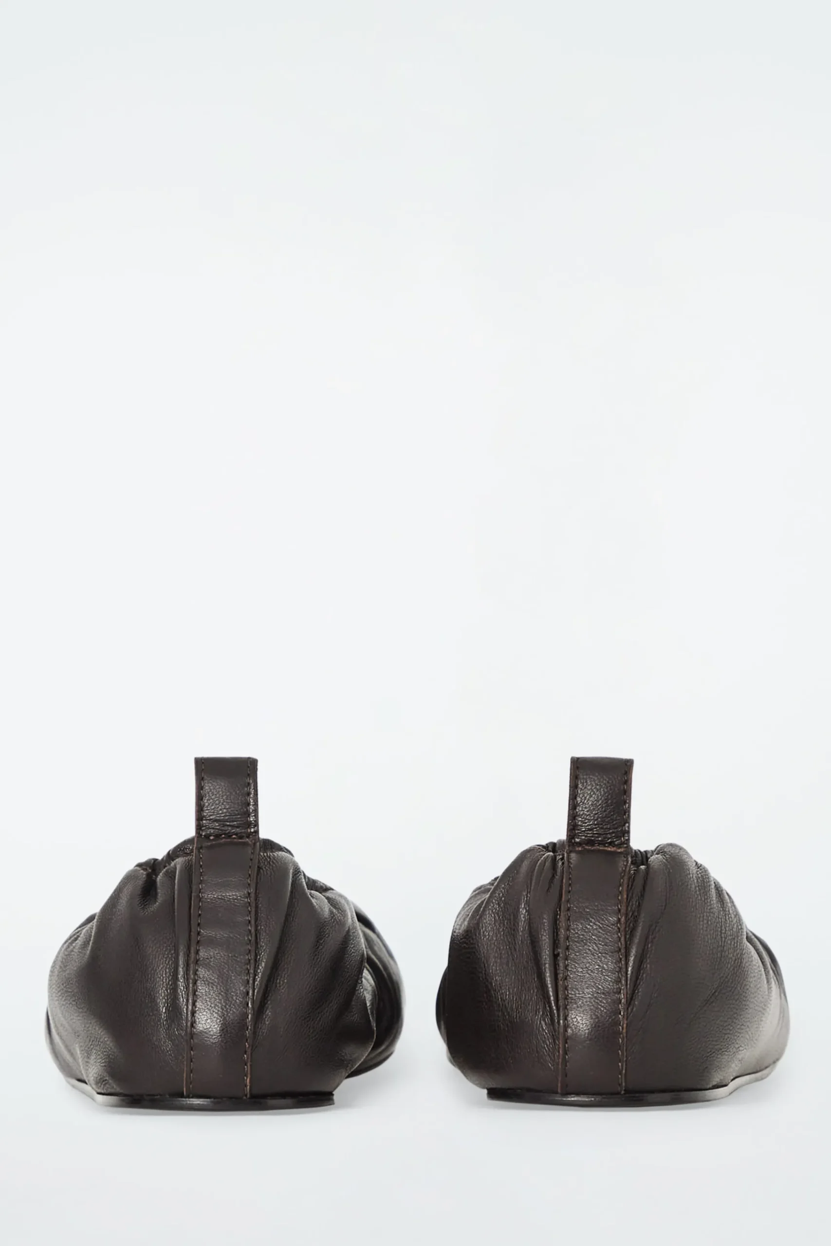 Damen COS Accessoires Aus Leder | Schuhe*DIE BALLERINAS AUS GERAFFTEM LEDER