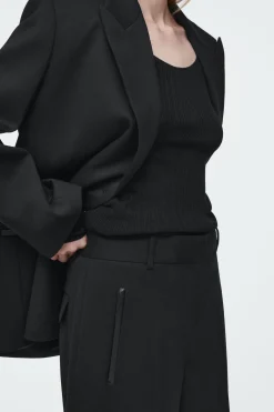 Damen COS Hosen*DIE ELEGANTE HOSE MIT BARREL-BEIN