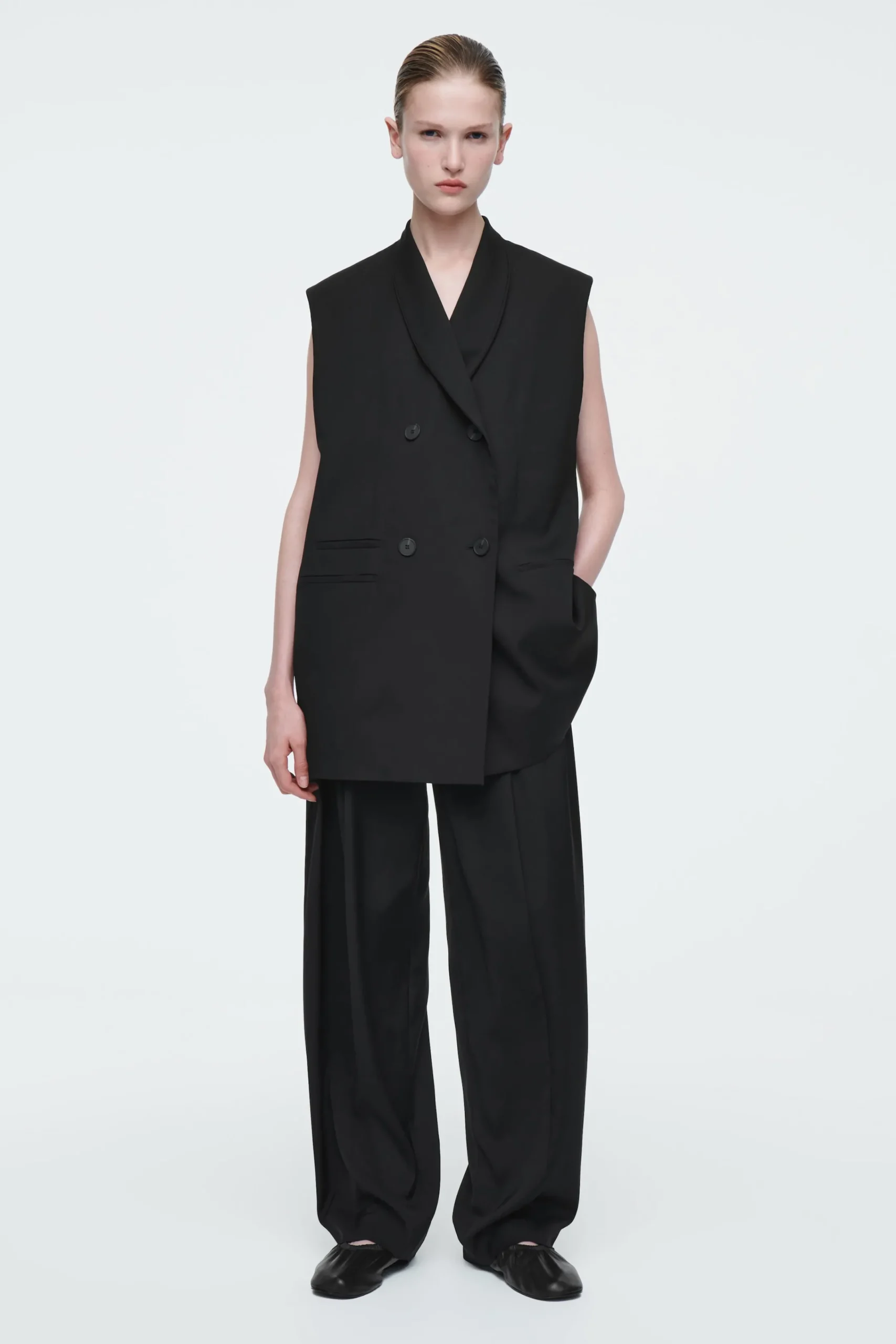 Damen COS Hosen*DIE FLIESSENDE HOSE MIT BARREL-BEIN