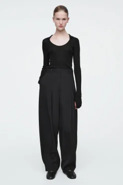 Damen COS Hosen*DIE FLIESSENDE HOSE MIT BARREL-BEIN