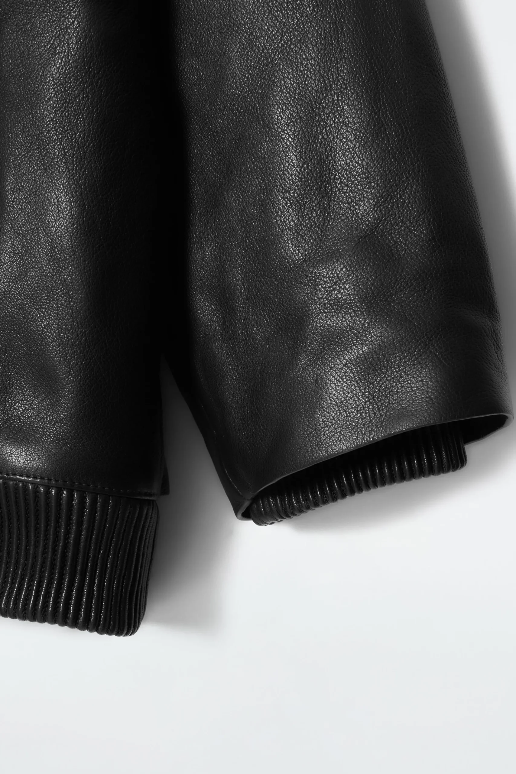Damen COS Mäntel & Jacken*DIE LEDERJACKE