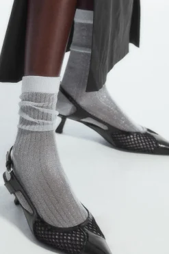 Damen COS Socken*DÜNNE GERIPPTE SOCKEN