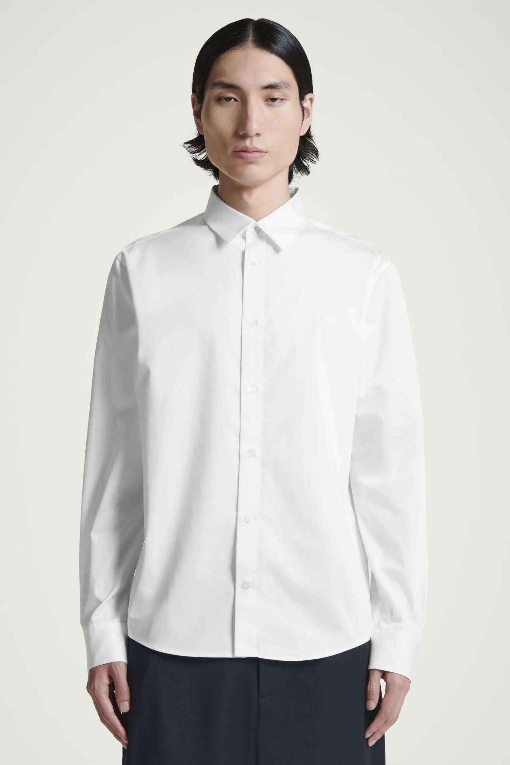 Herren COS Hemden*ELEGANTES BAUMWOLLHEMD MIT NORMALER PASSFORM