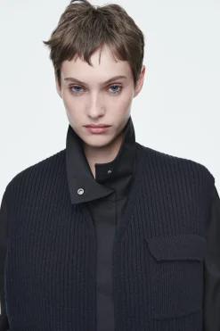 Damen COS Strickmode*GERIPPTE UTILITY-WESTE AUS MERINOWOLLE
