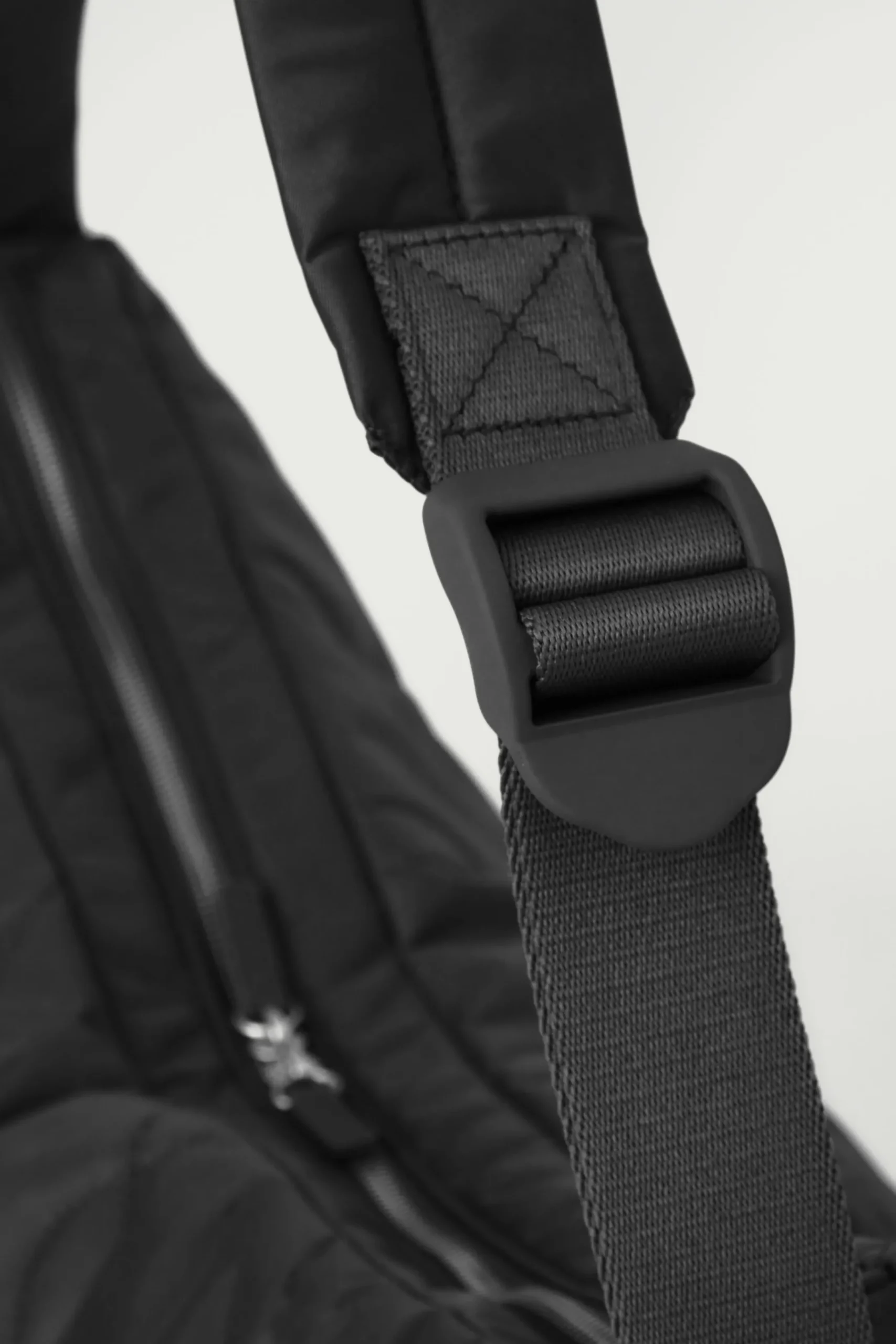 Herren COS Taschen & Portemonnaies*GESTEPPTE UMHÄNGETASCHE AUS NYLON