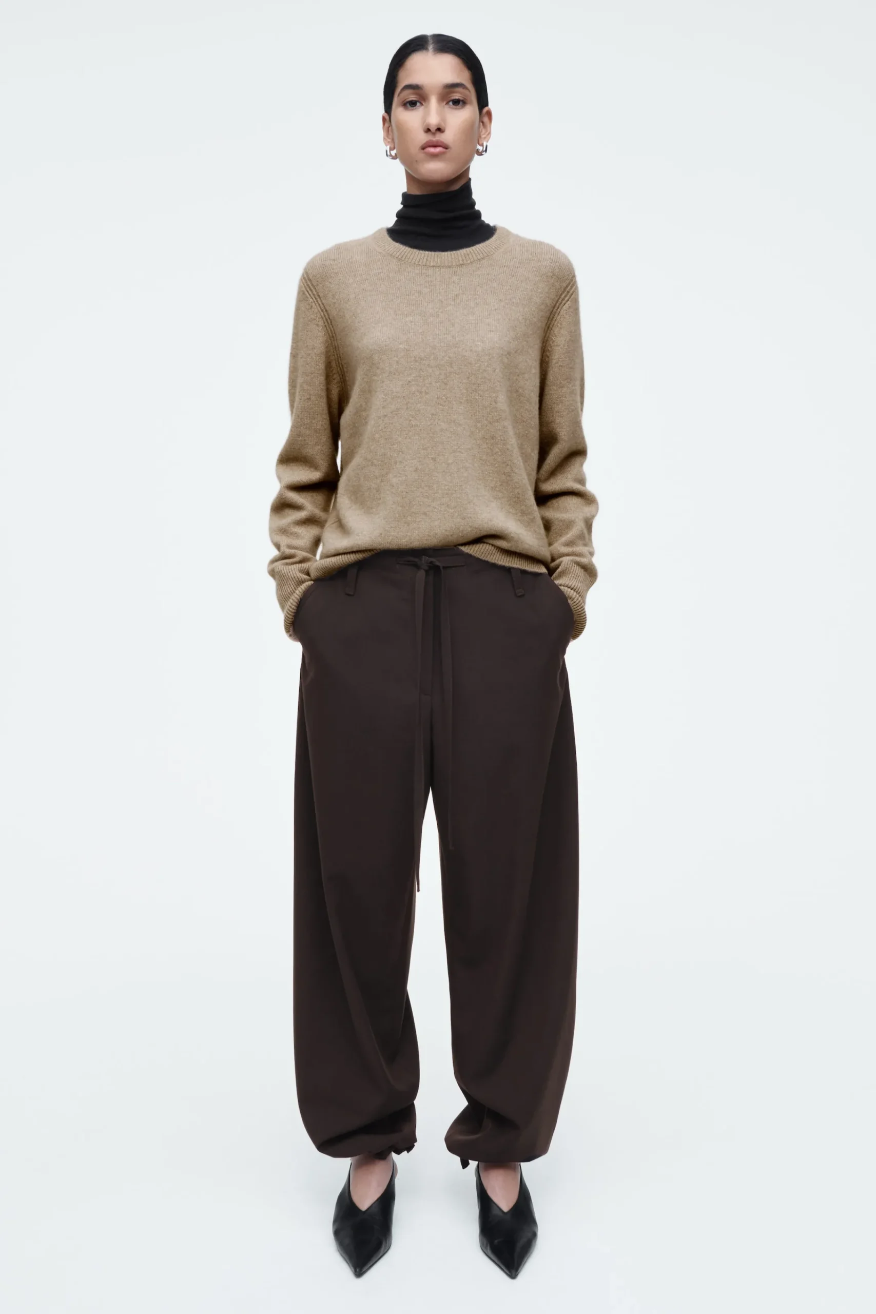 Damen COS Hosen*HOSE AUS TWILL MIT KORDELZUGBUND UND BARREL-BEIN