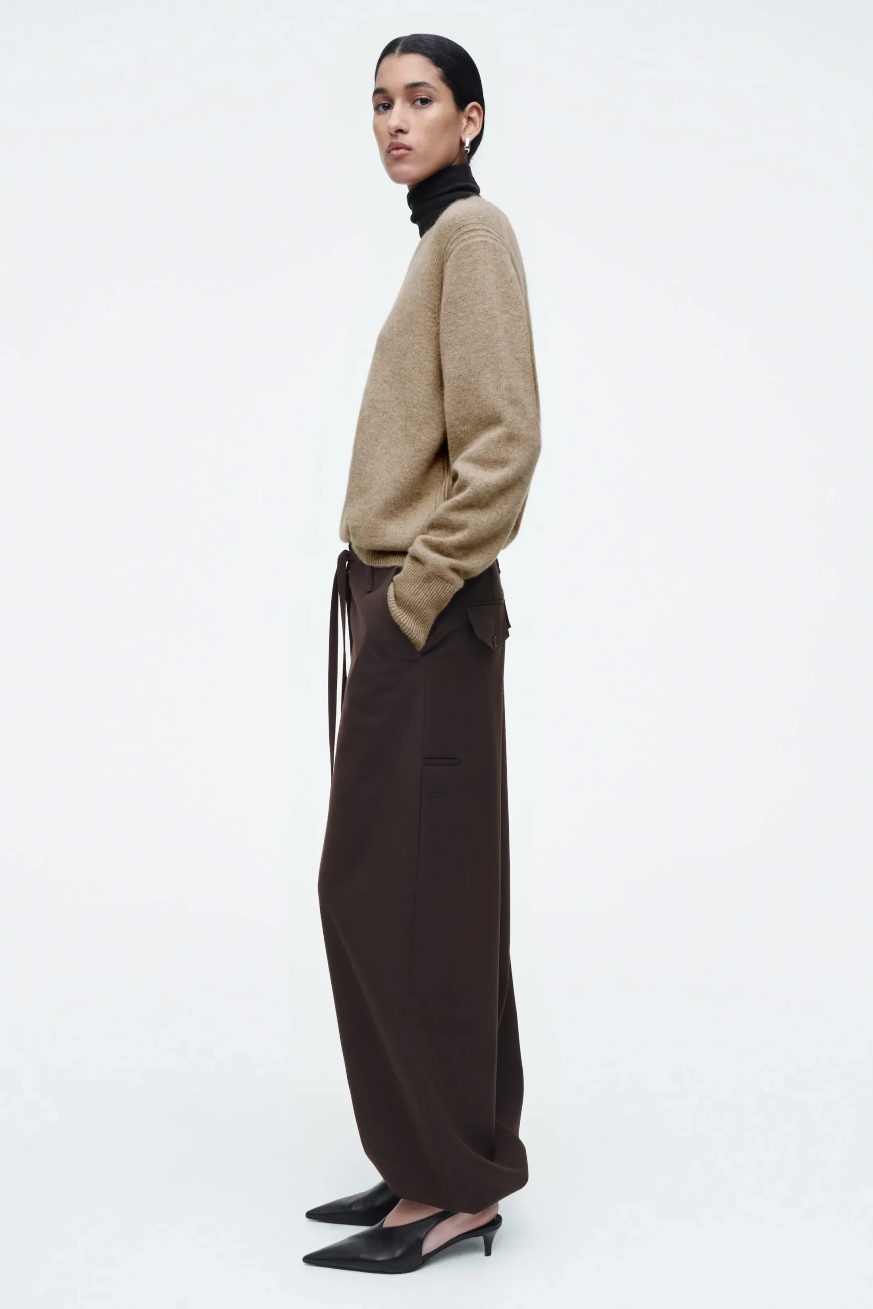 Damen COS Hosen*HOSE AUS TWILL MIT KORDELZUGBUND UND BARREL-BEIN