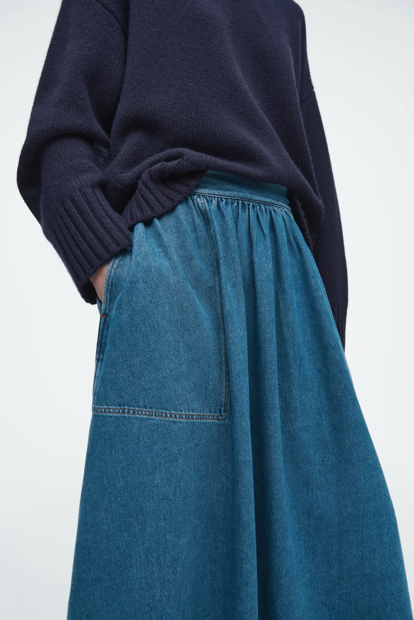 Damen COS Röcke*JEANSROCK IN MIDILÄNGE MIT ELASTISCHEM BUND