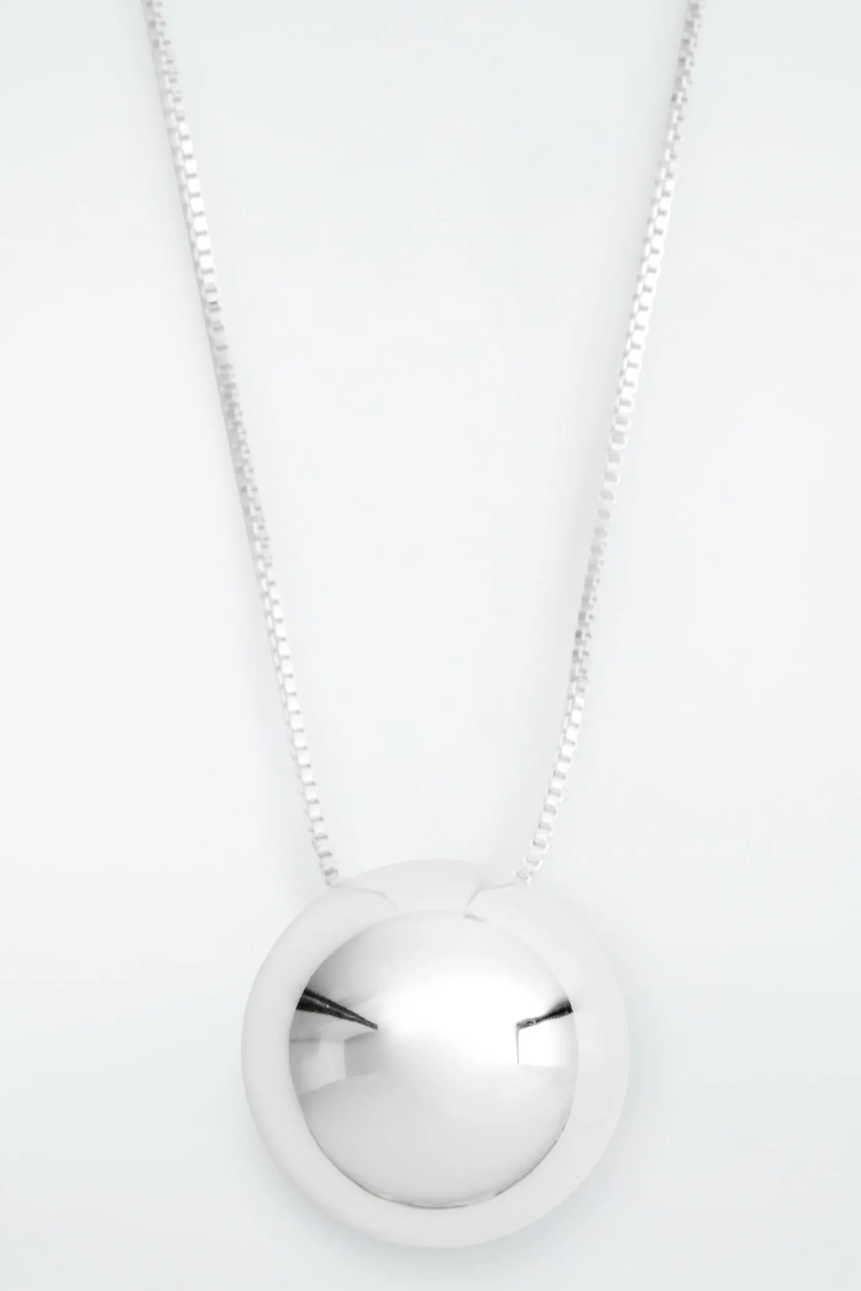 Damen COS Schmuck*KETTE MIT KUGELFÖRMIGEM ANHÄNGER