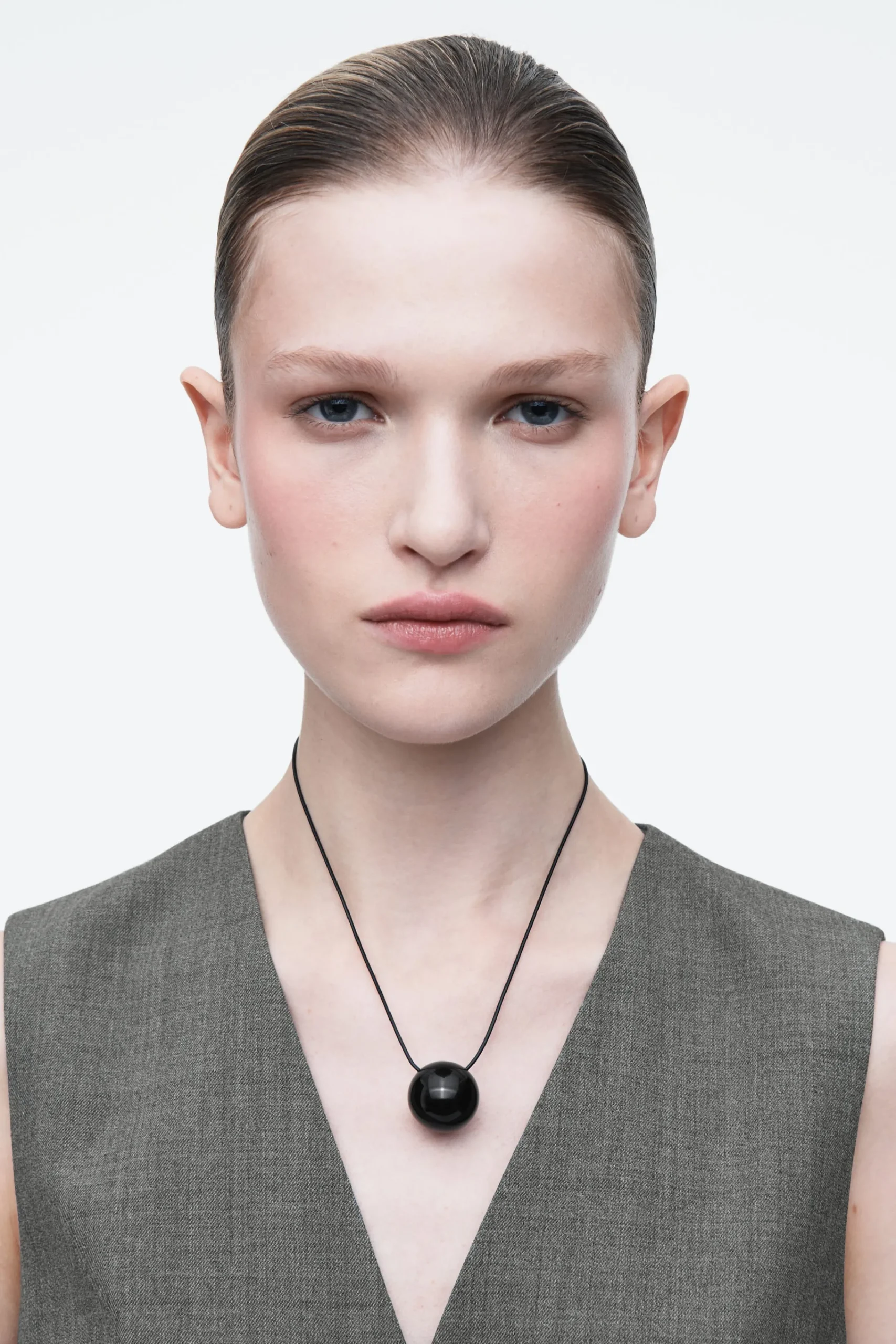 Damen COS Schmuck*KETTE MIT KUGELFÖRMIGEM GLASANHÄNGER