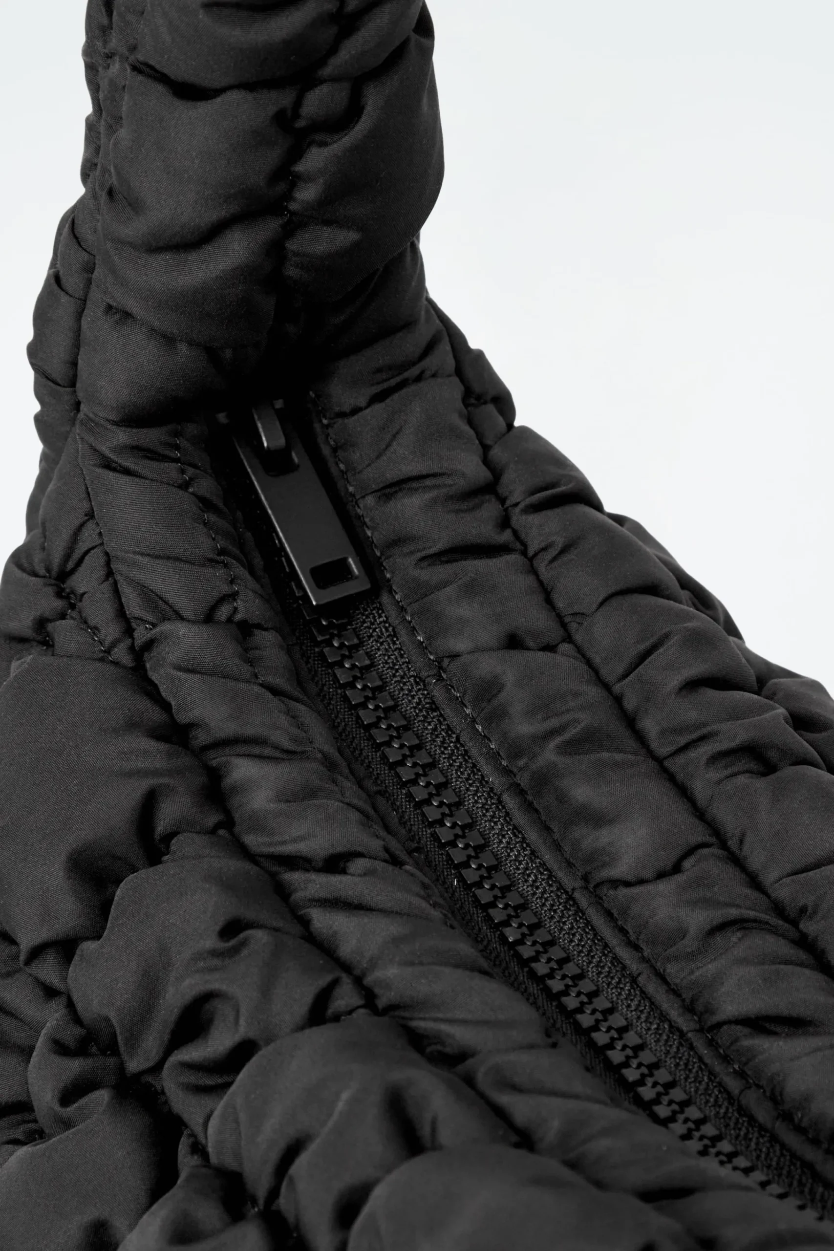 Damen COS Die Gesteppte Tasche | Taschen*KLEINE GESTEPPTE TASCHE
