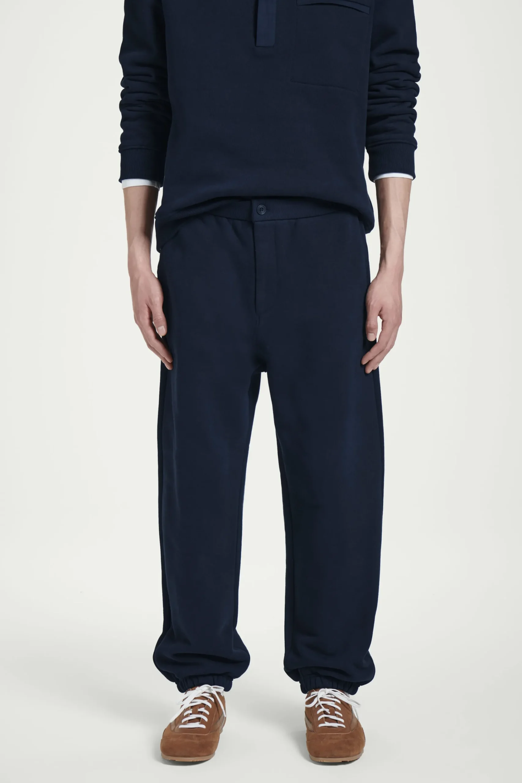 Herren COS Hosen*LOCKERE JOGGINGHOSE MIT KONTRASTPARTIEN