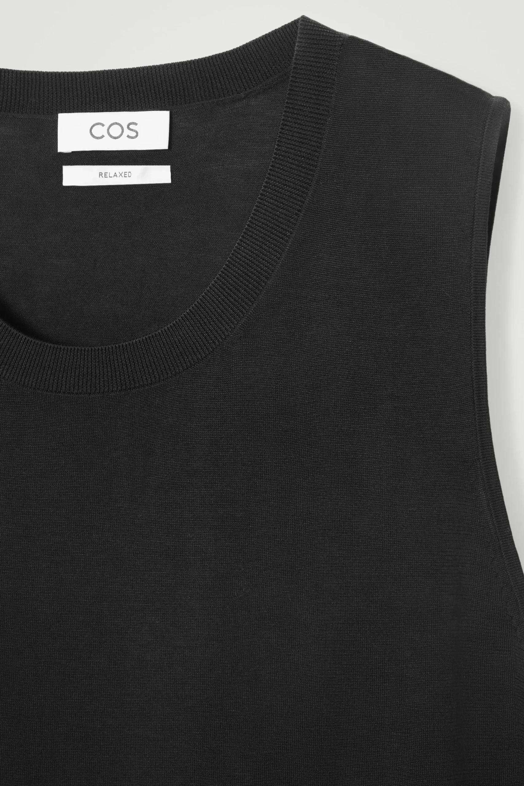 Herren COS T-Shirts & Tanktops | Strickmode*LOCKERER STRICKPULLUNDER AUS SEIDE
