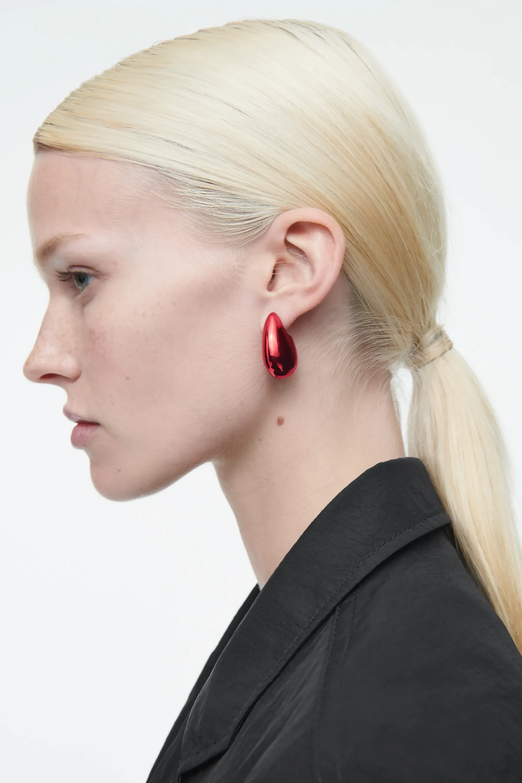 Damen COS Schmuck*MARKANTE OVERSIZED-HÄNGEOHRRINGE