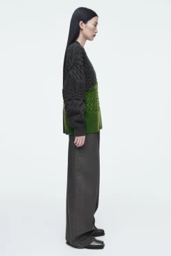 Damen COS Strickmode*PULLOVER AUS MERINOWOLLE MIT ABSTRAKTEM ZOPFMUSTER