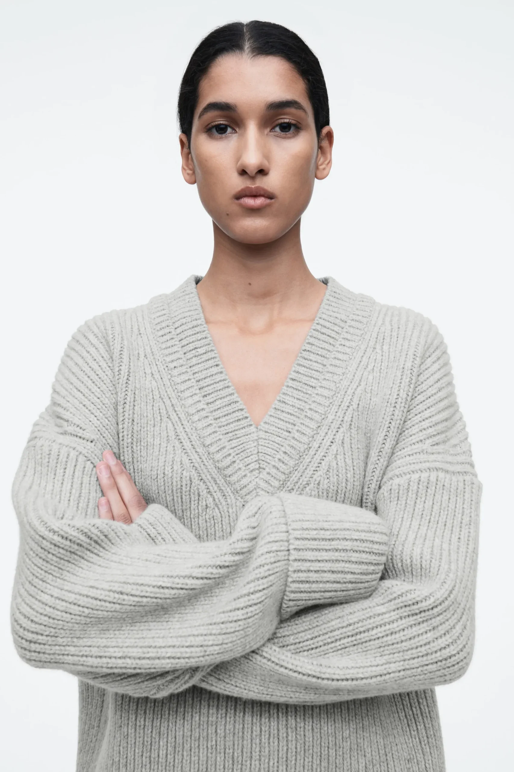 Damen COS Strickmode*PULLOVER AUS MERINOWOLLE MIT V-AUSSCHNITT