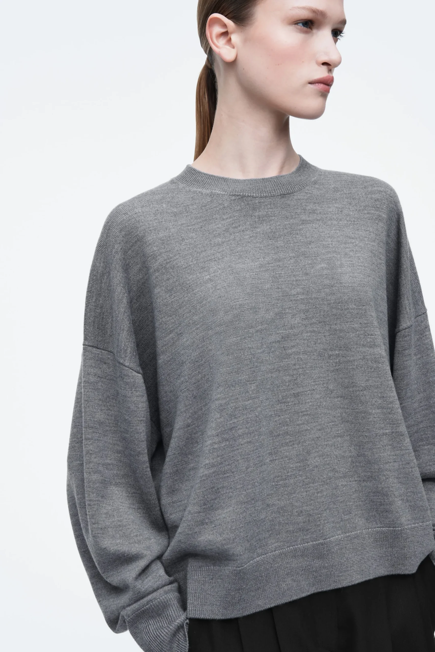 Damen COS Strickmode*PULLOVER AUS MERINOWOLLE MIT RUNDHALSAUSSCHNITT