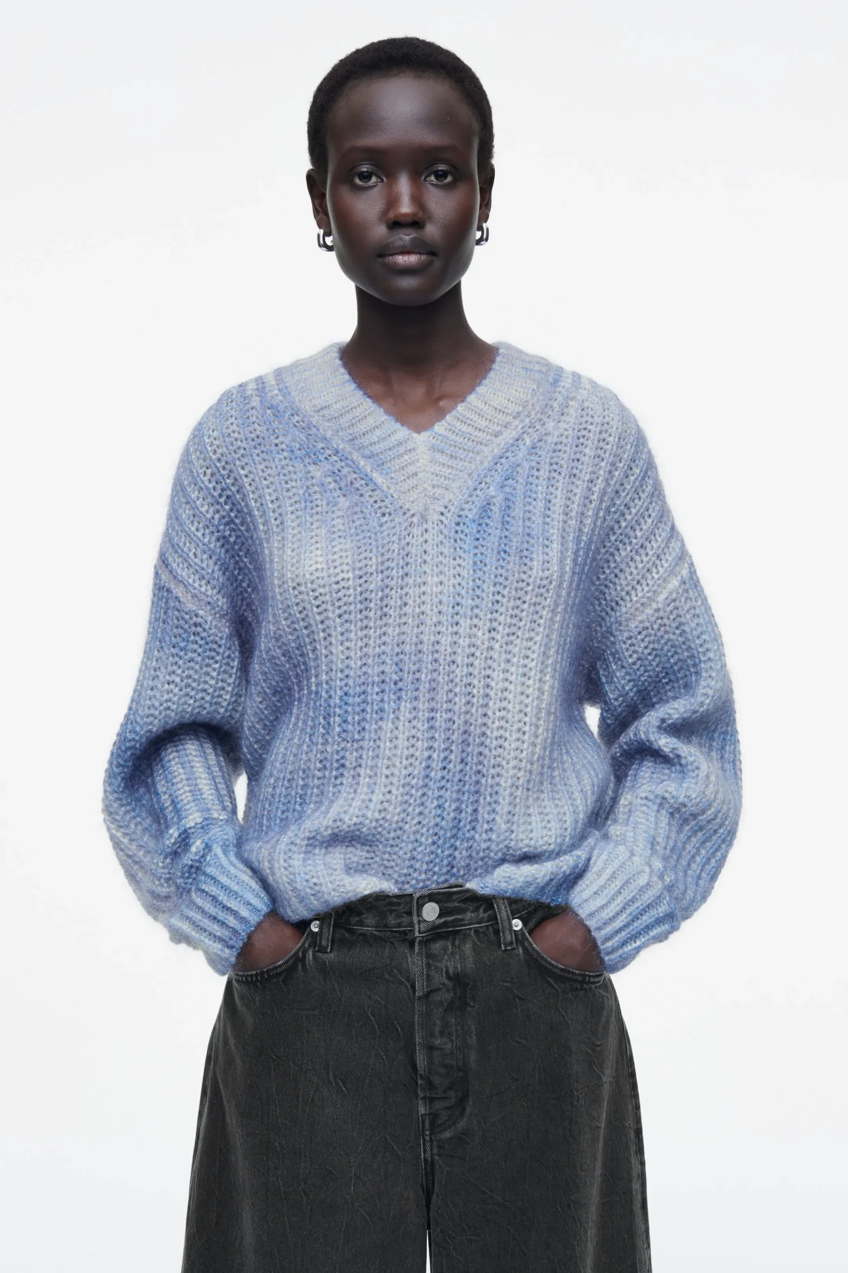Damen COS Strickmode*PULLOVER AUS MOHAIR MIT SPRAYFARBEN-DESIGN