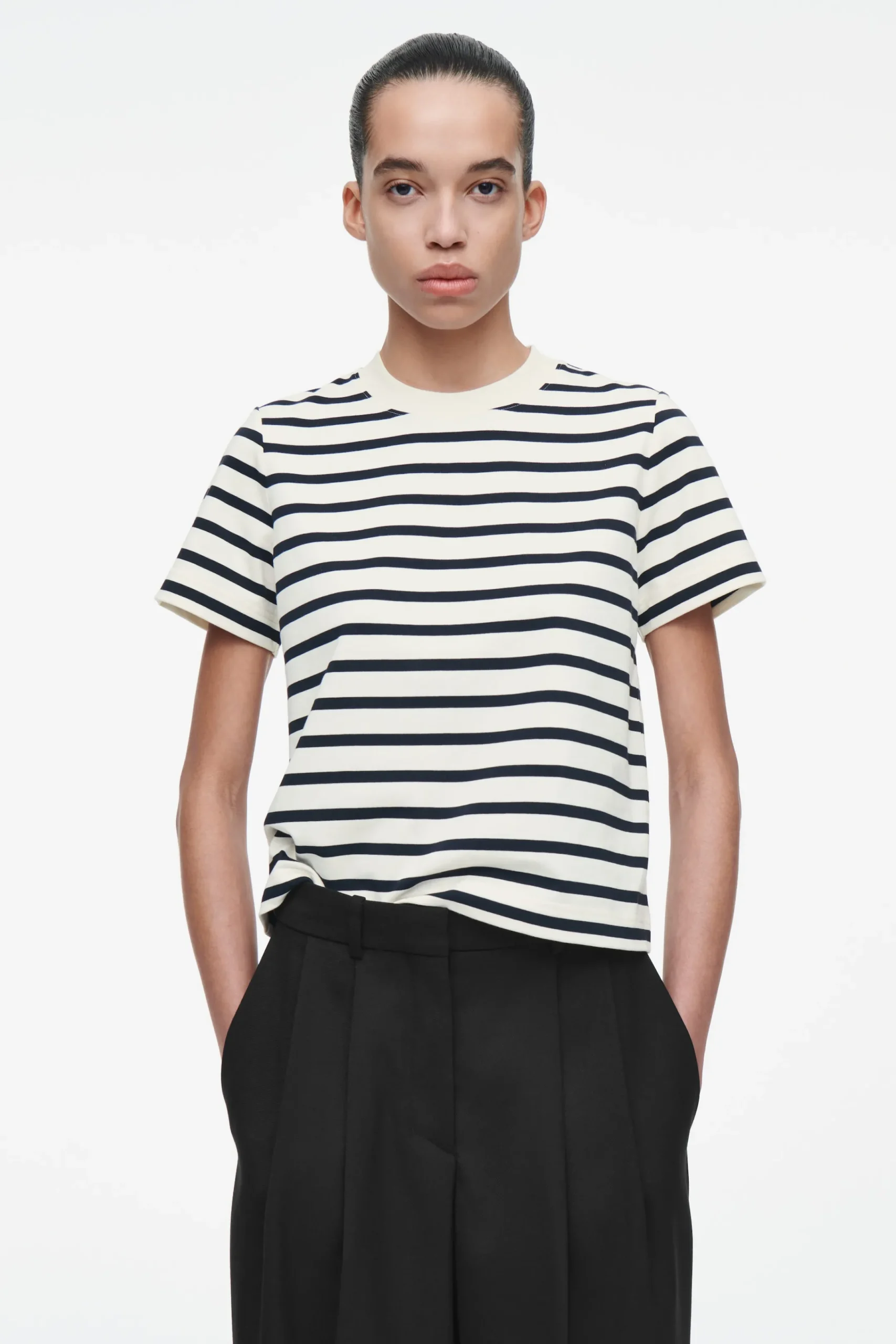 Damen COS T-Shirts | Oberteile*SCHLICHTES T-SHIRT MIT NORMALER PASSFORM