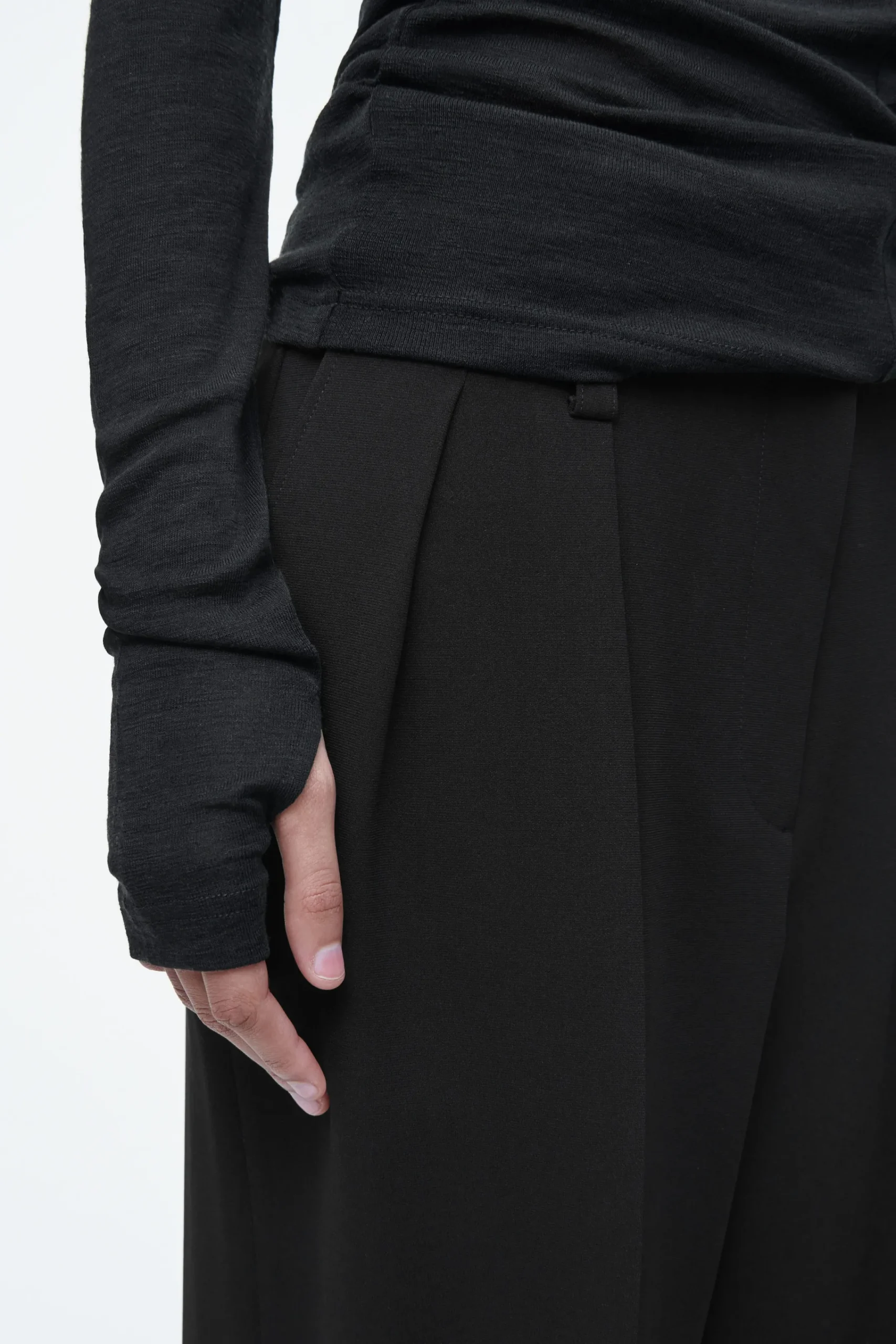 Damen COS Oberteile*SCHMAL GESCHNITTENER KAPUZENPULLOVER AUS WOLLE