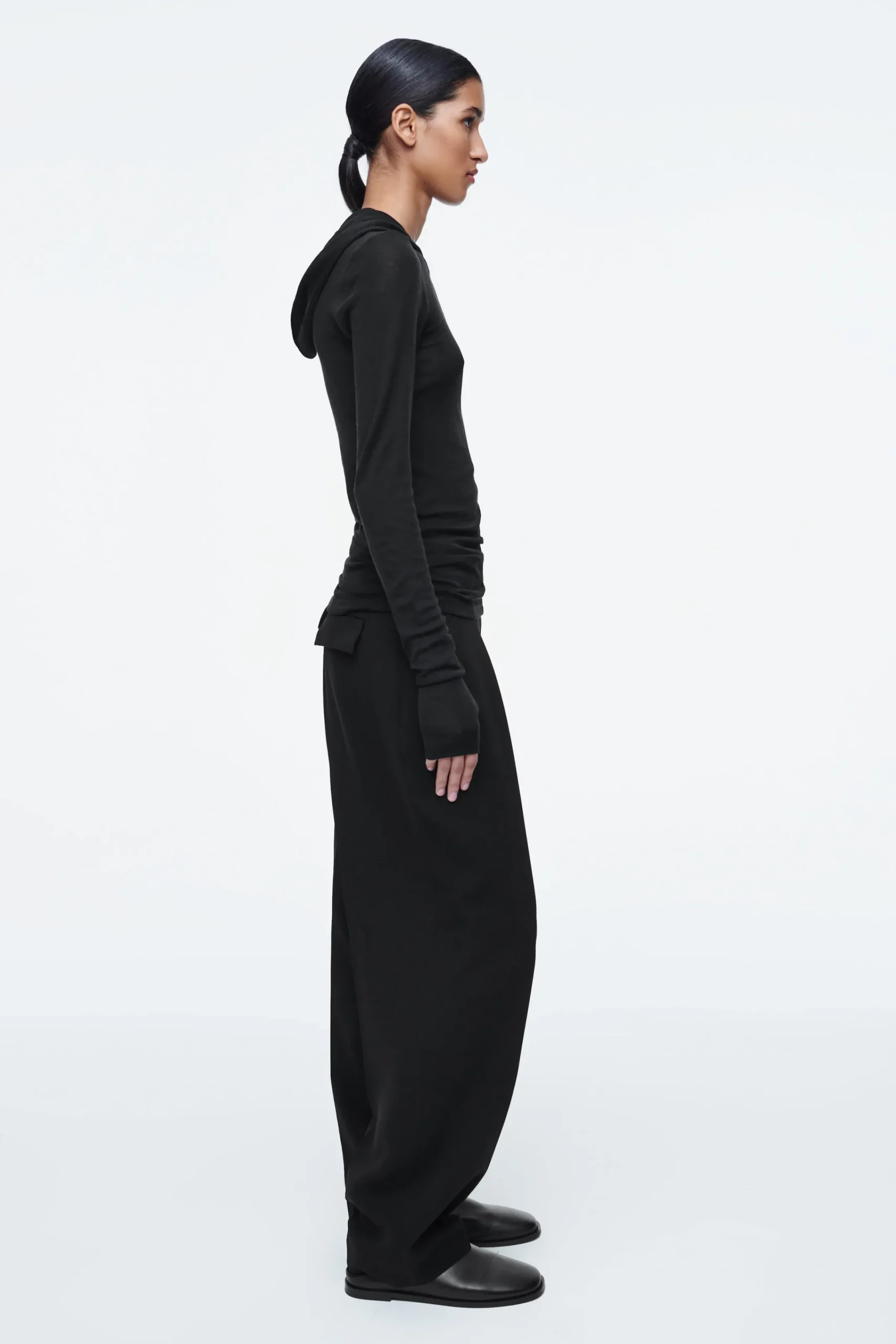 Damen COS Oberteile*SCHMAL GESCHNITTENER KAPUZENPULLOVER AUS WOLLE