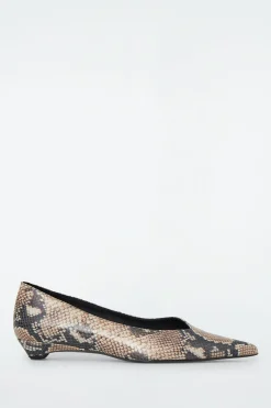 Damen COS Accessoires Aus Leder | Schuhe*SPITZE LEDER-PUMPS MIT KITTEN-HEEL