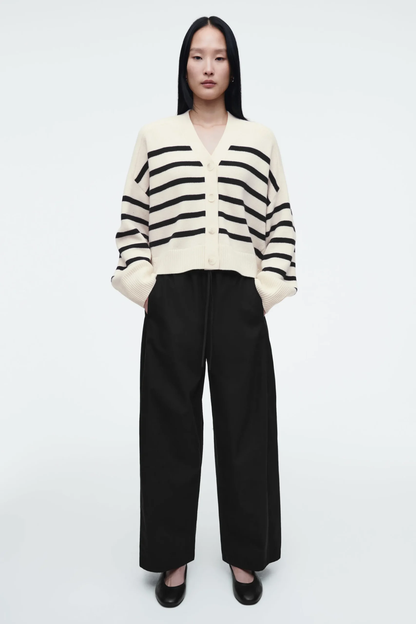 Damen COS Strickmode*STRICKJACKE AUS MERINOWOLLE MIT V-AUSSCHNITT