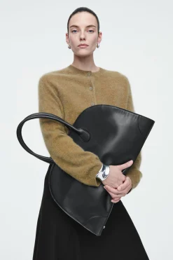 Damen COS Taschen*STUDIO BOWLINGTASCHE - LEDER