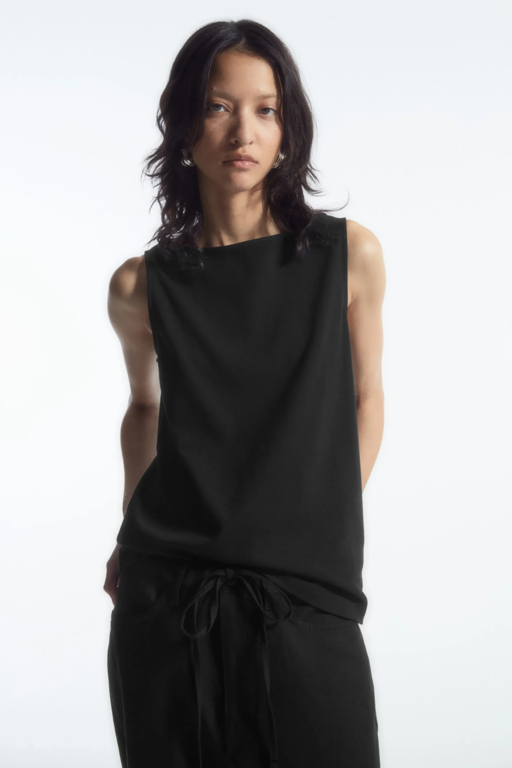 Damen COS Oberteile*TANKTOP MIT U-BOOT-AUSSCHNITT