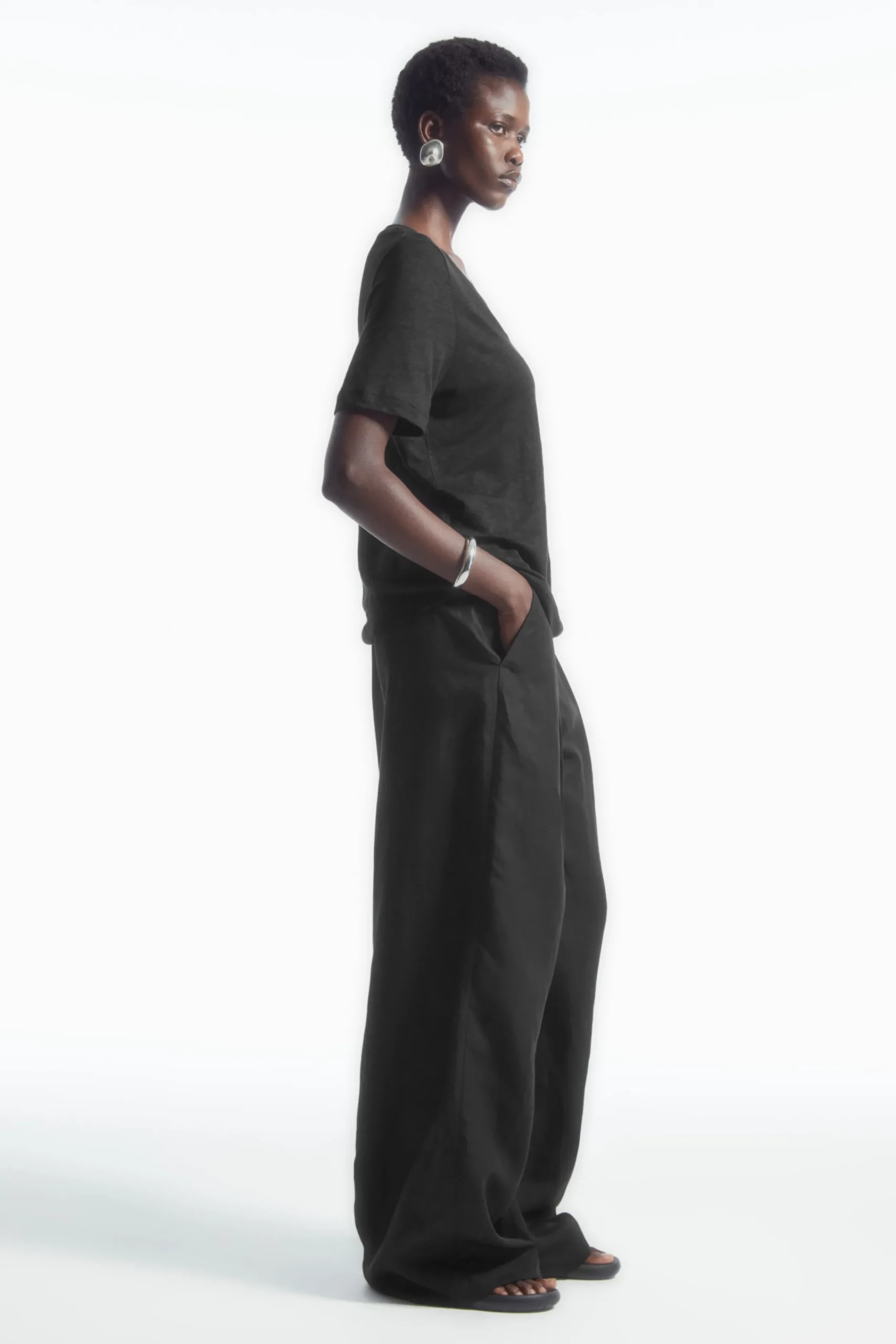 Damen COS T-Shirts | Oberteile*T-SHIRT AUS LEINEN MIT NORMALER PASSFORM