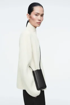 Damen COS Taschen*UMHÄNGETASCHE FÜR HANDYS AUS LEDER